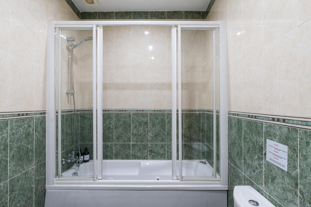 Apartmán Holi-Rent Salado Sevilla Exteriér fotografie