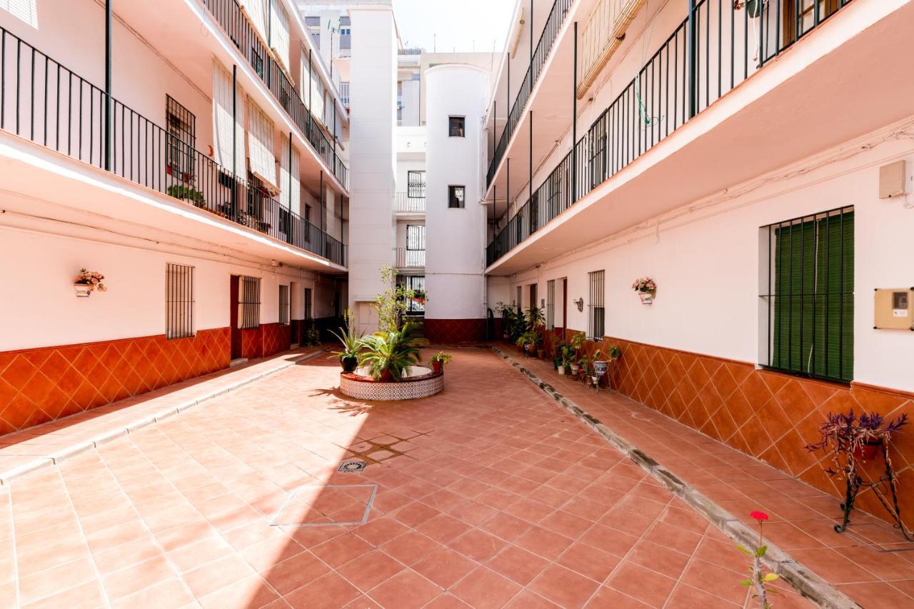 Apartmán Holi-Rent Salado Sevilla Exteriér fotografie